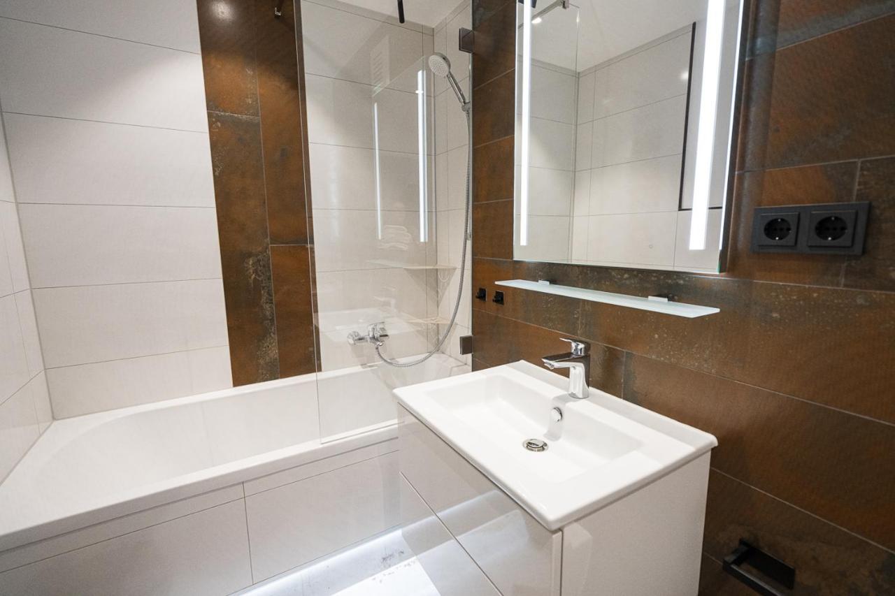 Stylisches Apartment Im Herzen Von Dresden + Parkplatz + Netflix + Self Check-In Экстерьер фото